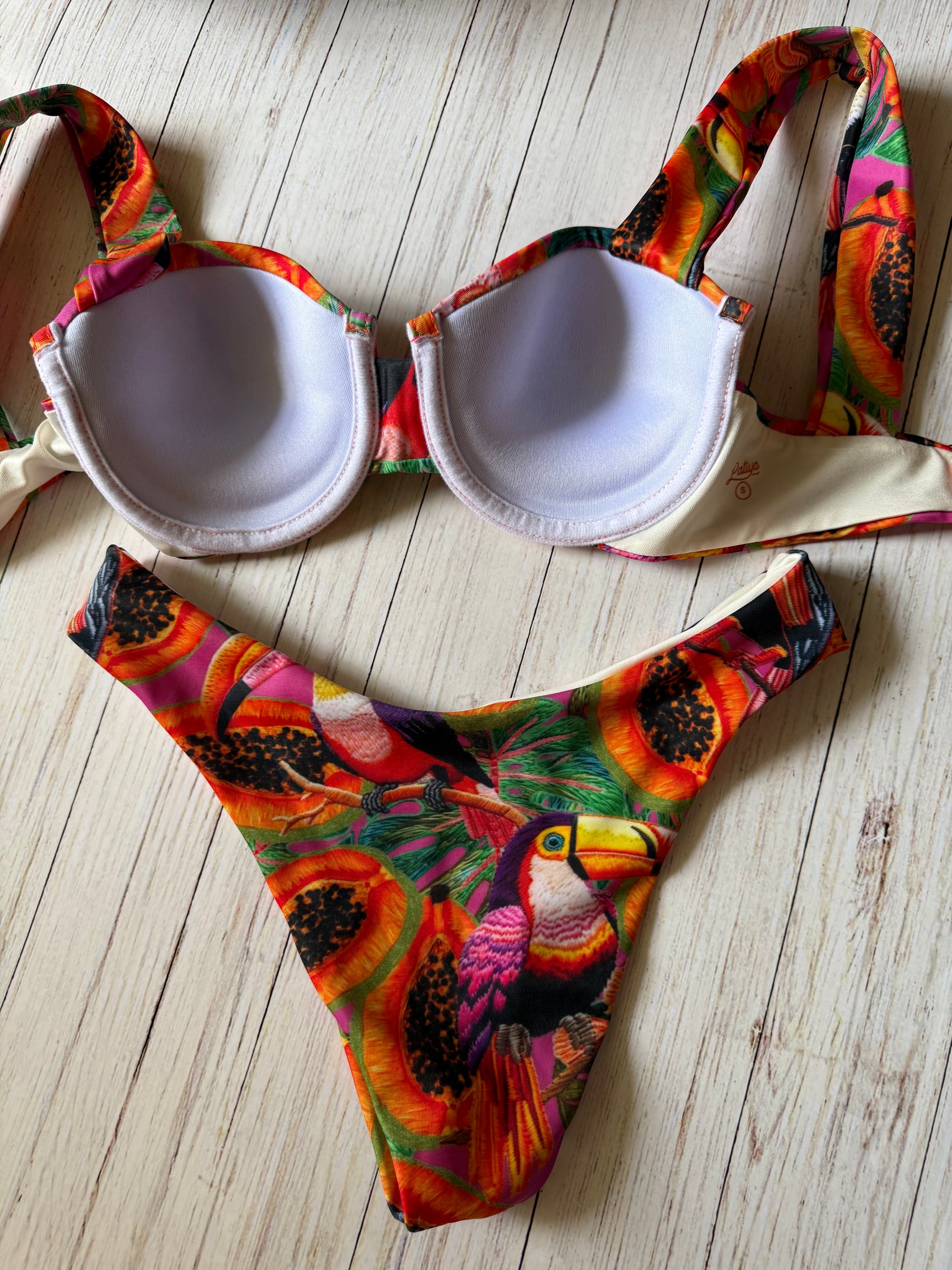 Liss Tropical